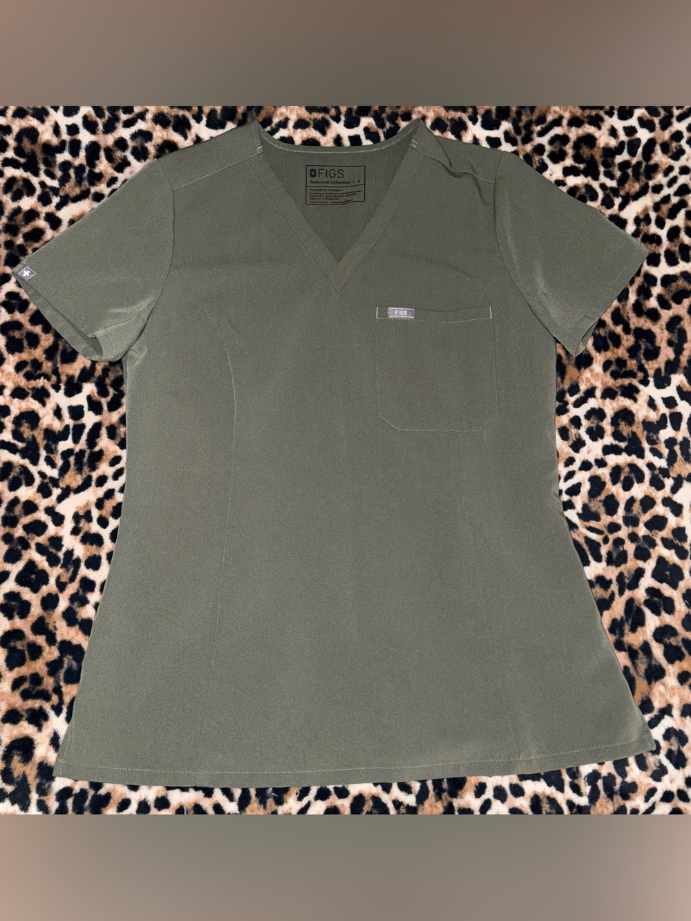 FIGS Women’s Small Moss Catarina Scrub Top PO# 3002